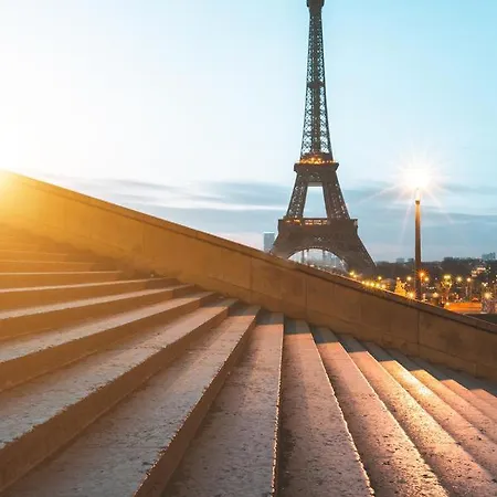 Petit Central, Avec Ascenseur Lejlighed